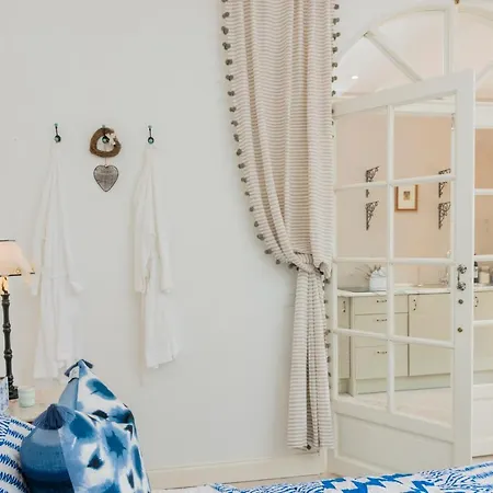 Maison Holiday home *